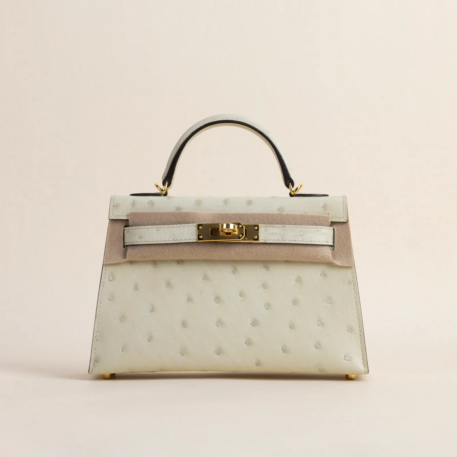 Mini Kelly II Ostrich 3C Parchemin GHW, Mini Kelly II series, Ostrich 3C Parchemin colorway, Box leather, Gold hardware, Mini Kelly II Ostrich 3C Parc