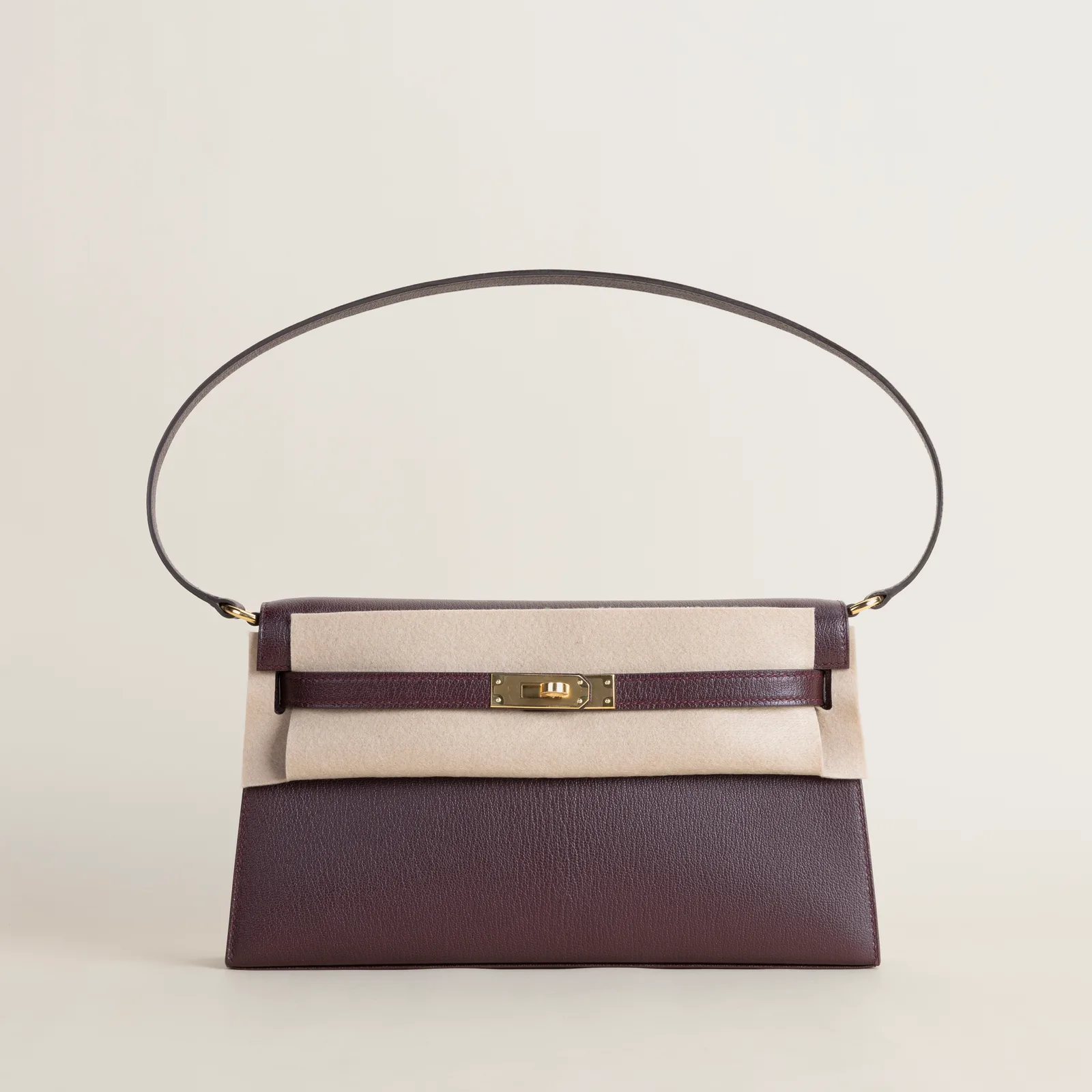Kelly Elan Chevre 0G Rouge sellier GHW, Kelly series, Elan 0G Rouge sellier colorway, Chevre leather, Gold hardware, Kelly Elan Chevre 0G Rouge sellie