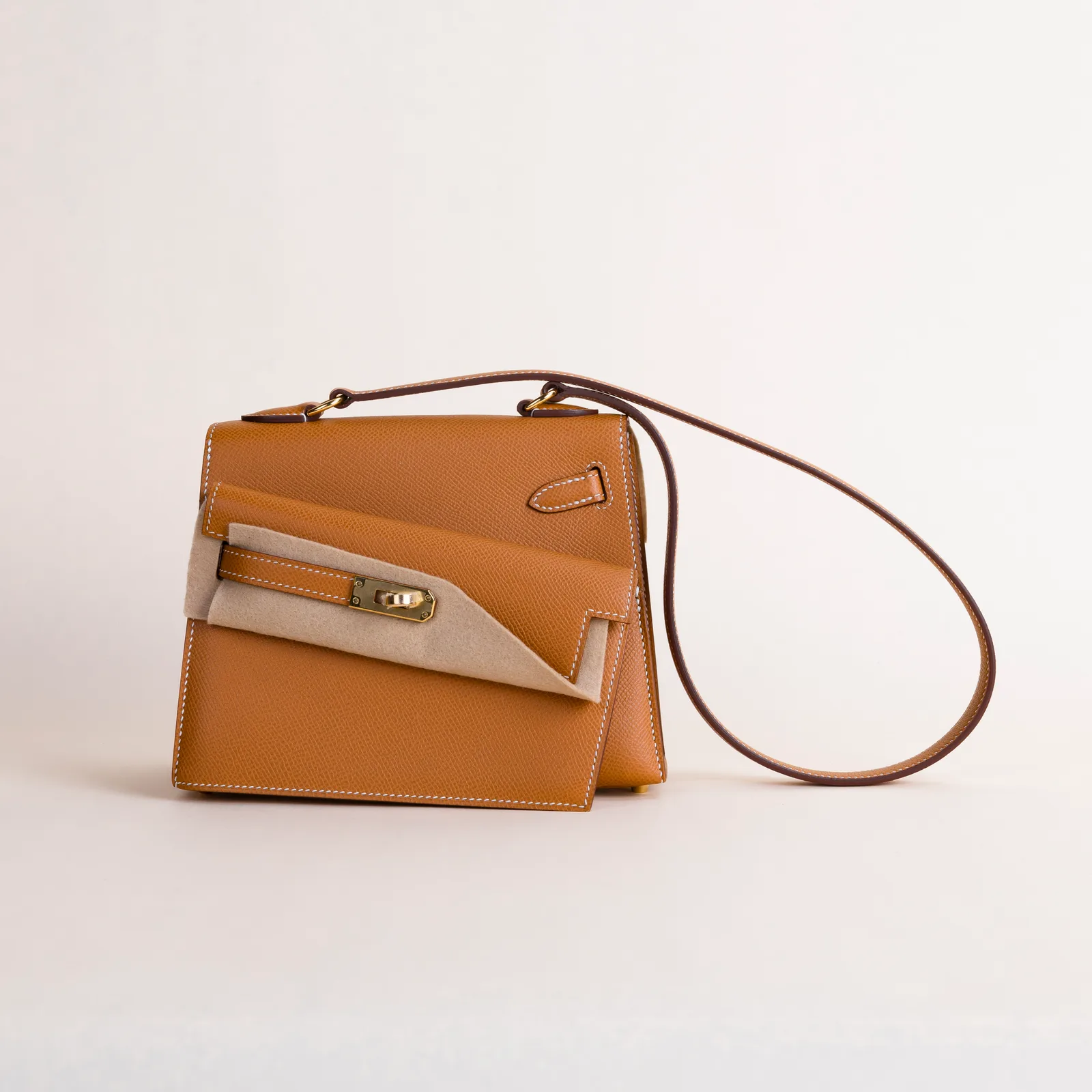 Kelly Disorder Epsom CC37 Gold GHW, Kelly series, Disorder CC37 colorway, Epsom leather, Gold hardware, 58cm size, hero image