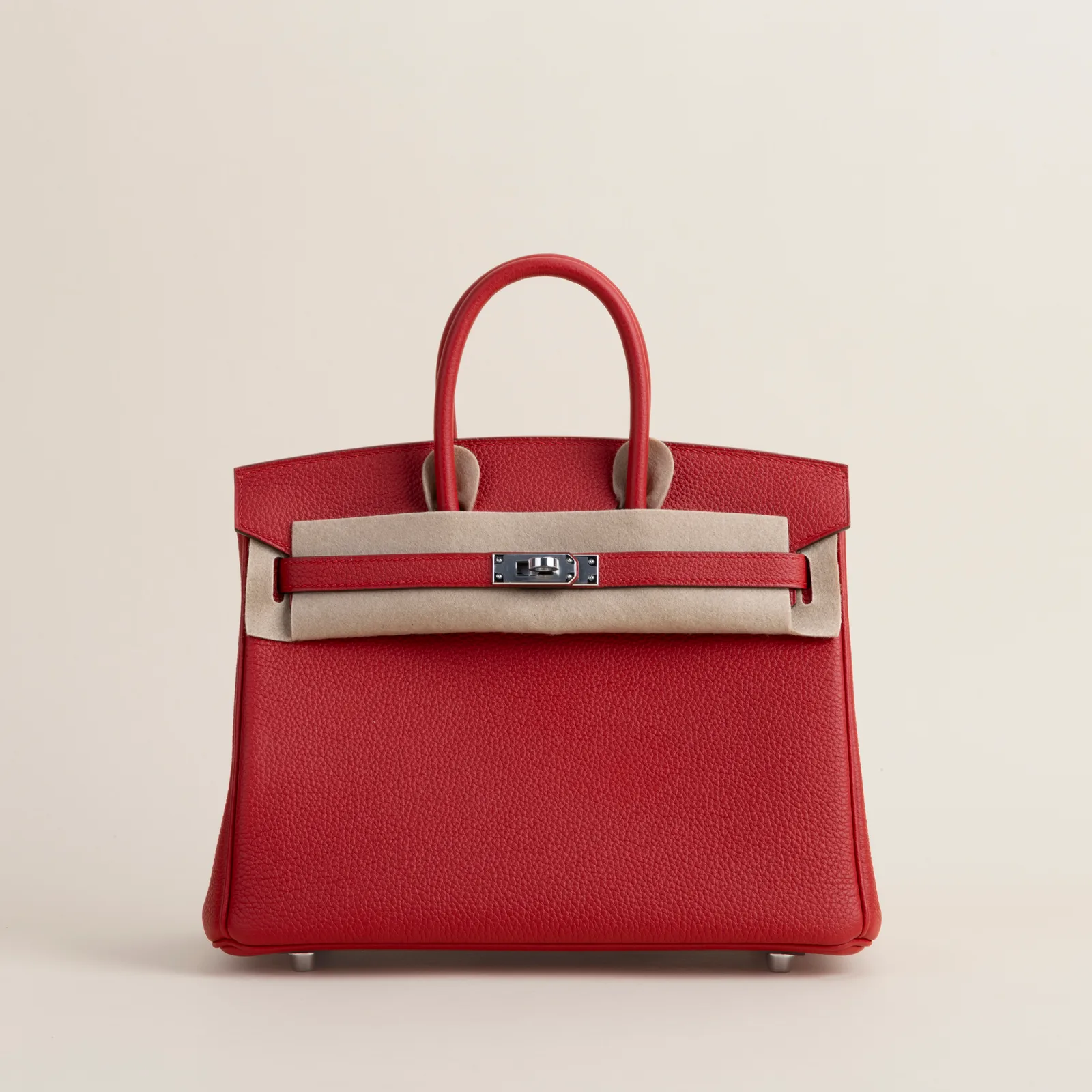 Birkin 25cm Togo Q5 Rouge casaque PHW, Birkin series, Q5 Rouge casaque colorway, Togo leather, Silver hardware, 25cm size, hero image