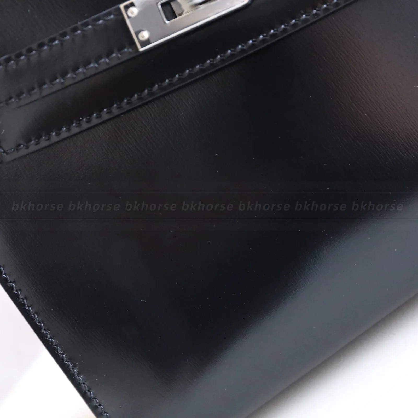 Kelly Desorde Black Box Calf Silver Hardware, Kelly series, Noir colorway, Box leather, phw hardware, detail view 6