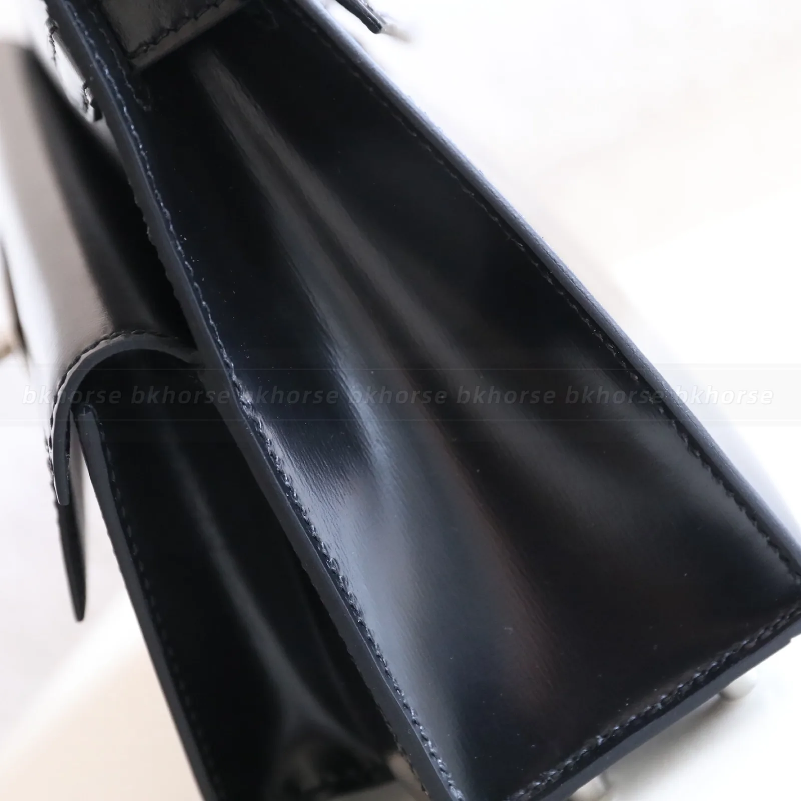 Kelly Desorde Black Box Calf Silver Hardware, Kelly series, Noir colorway, Box leather, phw hardware, detail view 7