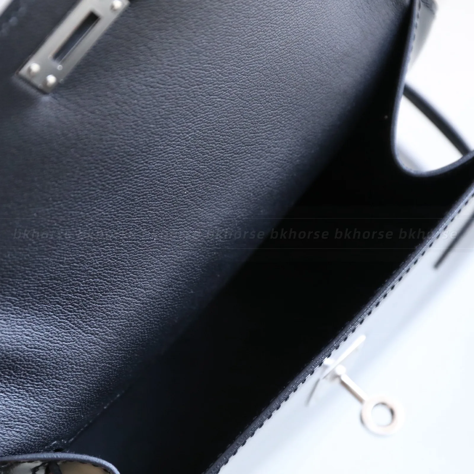Kelly Desorde Black Box Calf Silver Hardware, Kelly series, Noir colorway, Box leather, phw hardware, detail view 14