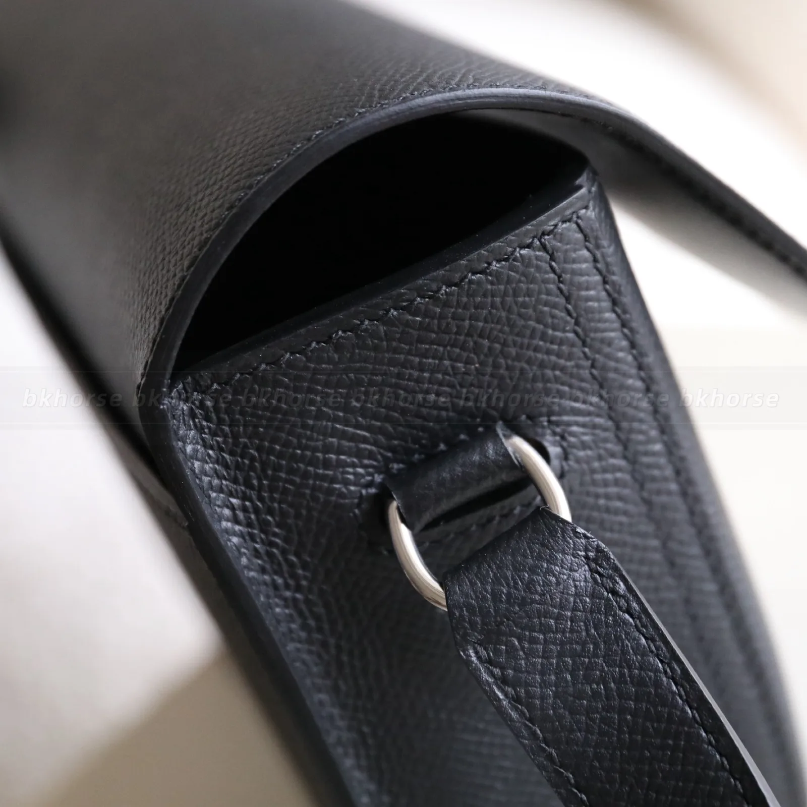Della Cavalleri Elan 22 Black Epsom Silver Hardware, Other series, Noir colorway, Epsom leather, phw hardware, detail view 13