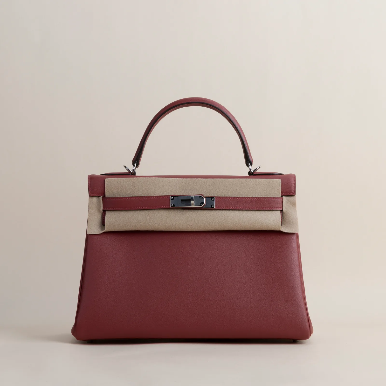 Kelly32 Swift K1 Rouge gremade PHW, Kelly series, 32 K1 Rouge gremade colorway, Swift leather, Silver hardware, Kelly32 Swift K1 Rouge gremade PHW Kel