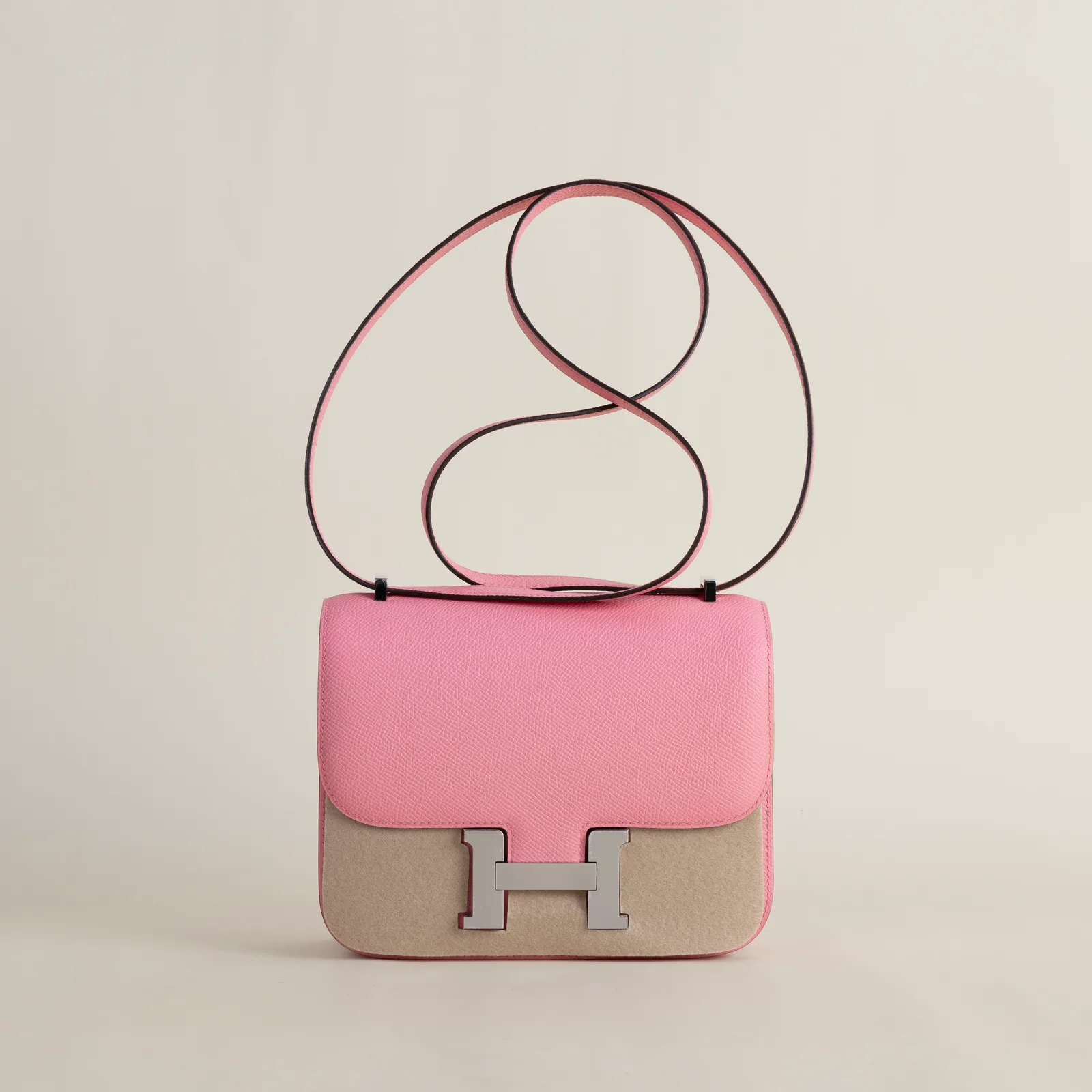 Constance 18CM Epsom 1Q Rose confetti PHW, Constance series, 1Q Rose confetti colorway, Epsom leather, Silver hardware, 18CM size, hero image