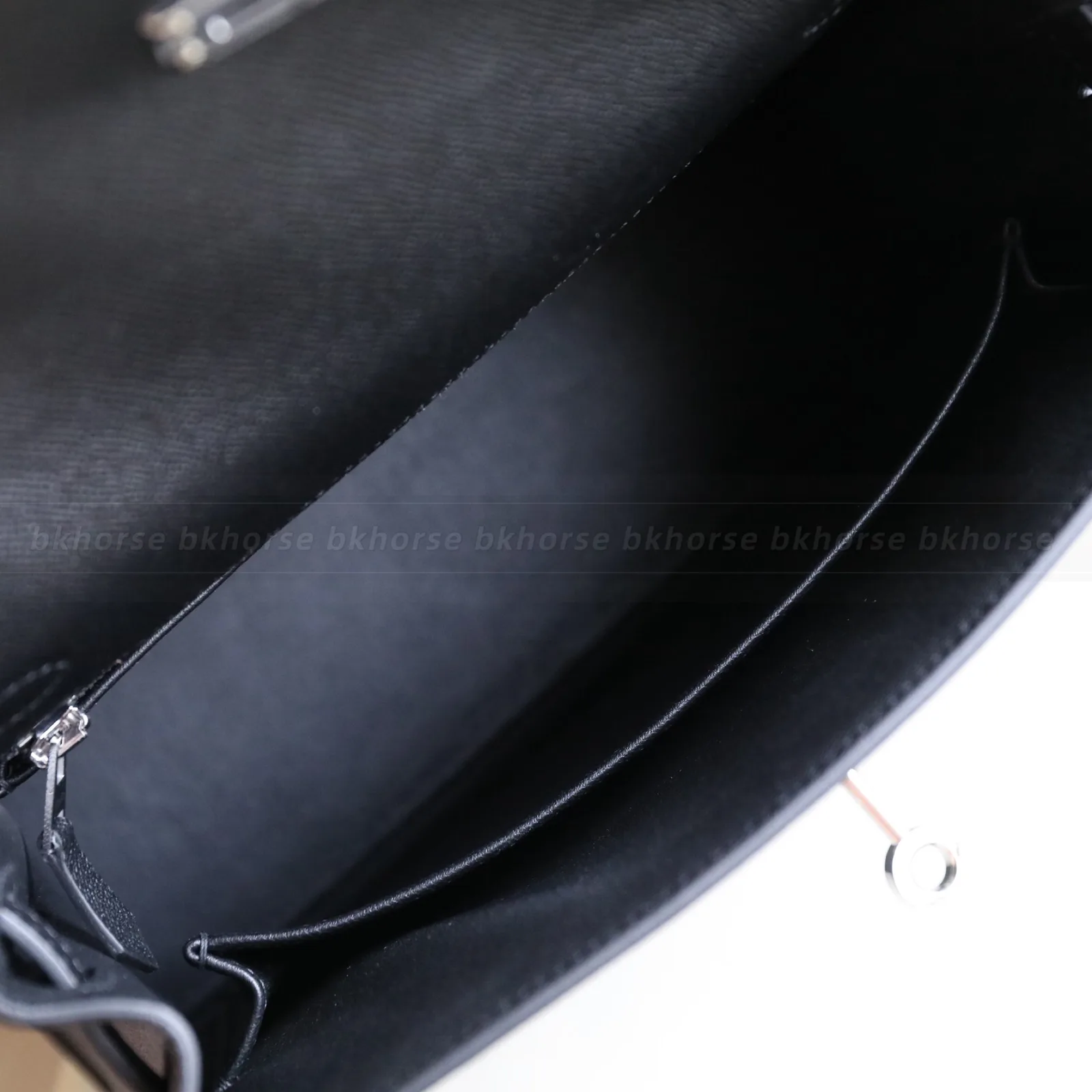 Kelly Desordre Black Epsom Silver Hardware, Kelly series, Noir colorway, Epsom leather, phw hardware, detail view 11