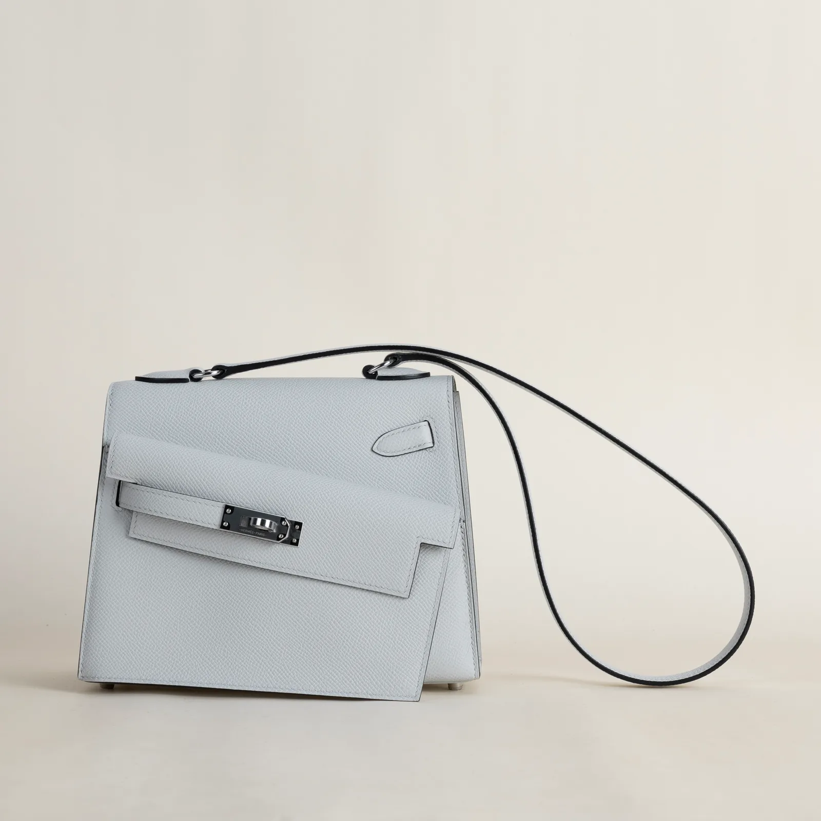 Kelly Disorder Epsom N4 Gris platine PHW, Kelly series, Disorder N4 Gris platine colorway, Epsom leather, Silver hardware, 58cm size, hero image
