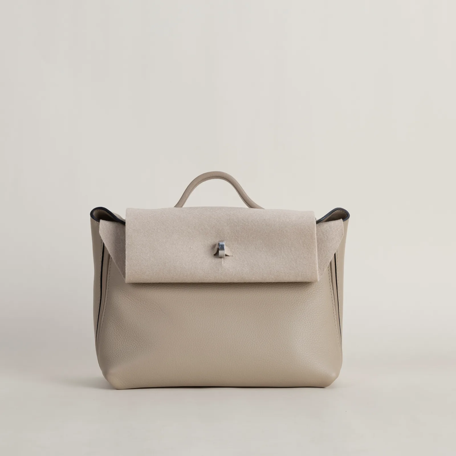 Mini 2424 Evercolor S2 Trench PHW, Mini 2424 series, S2 Trench colorway, Evercolor leather, Silver hardware, 10cm size, hero image