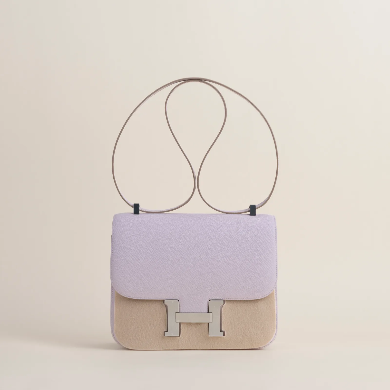 Constance 18CM Epsom 09 Mauve pale PHW, Constance series, 09 Mauve pale colorway, Epsom leather, Silver hardware, 18CM size, hero image